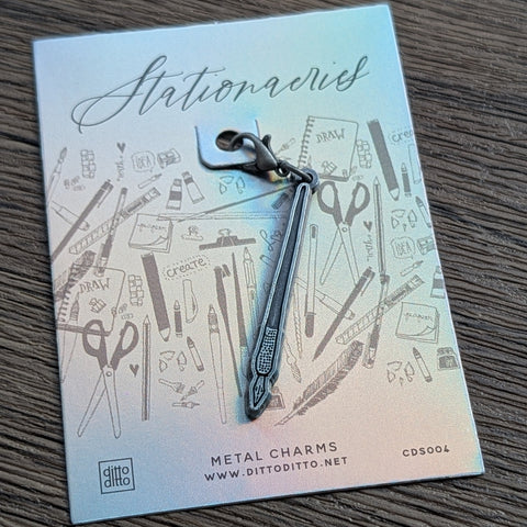 metal charm - fountain pen