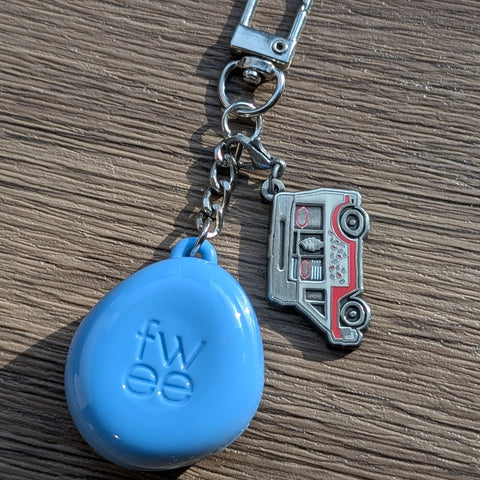 metal charm - ice-cream truck